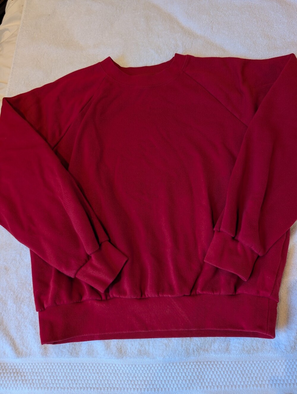 GAP Cherry Red Cotton Crewneck Sweatshirt XS Raglan Sleeve Cozy Streetwear - Picture 2 of 8